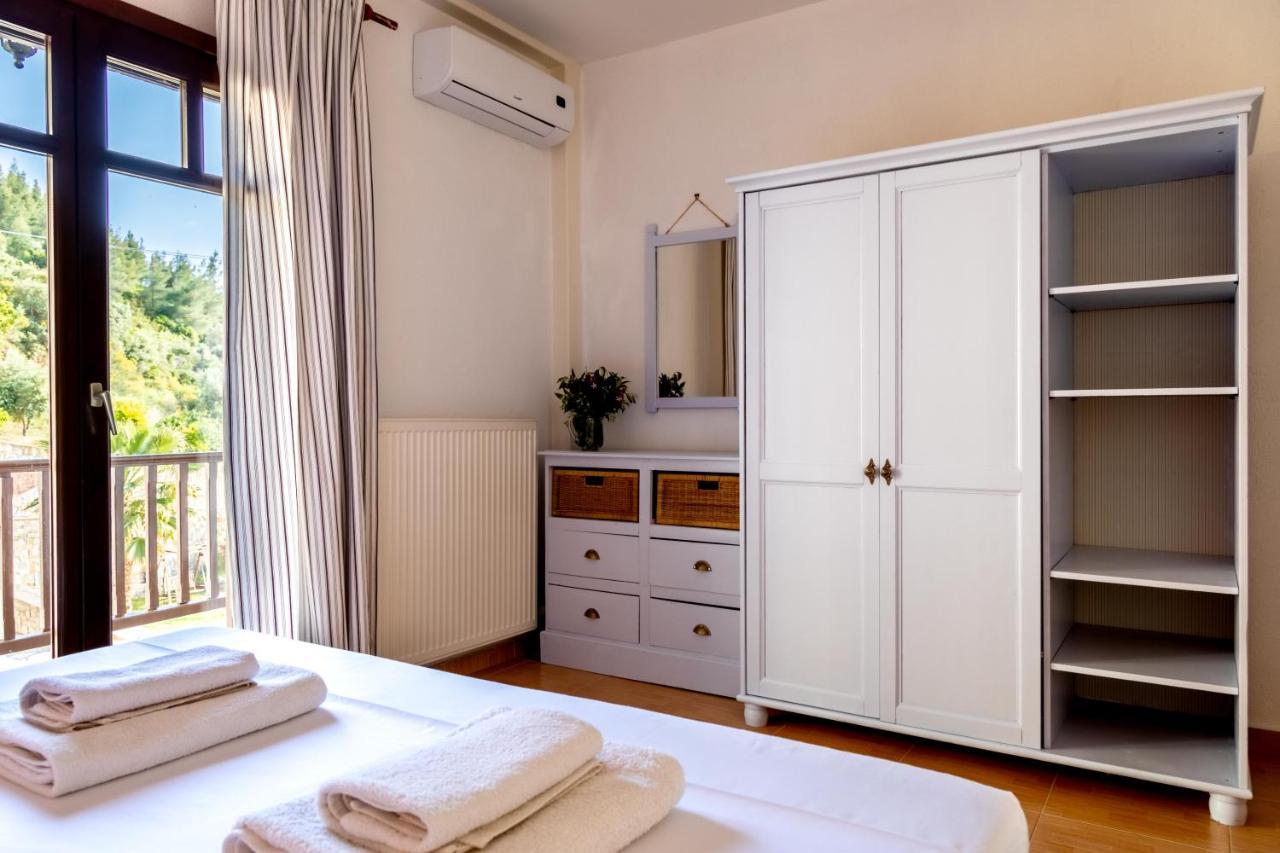 Porto Koufo Resort エクステリア 写真